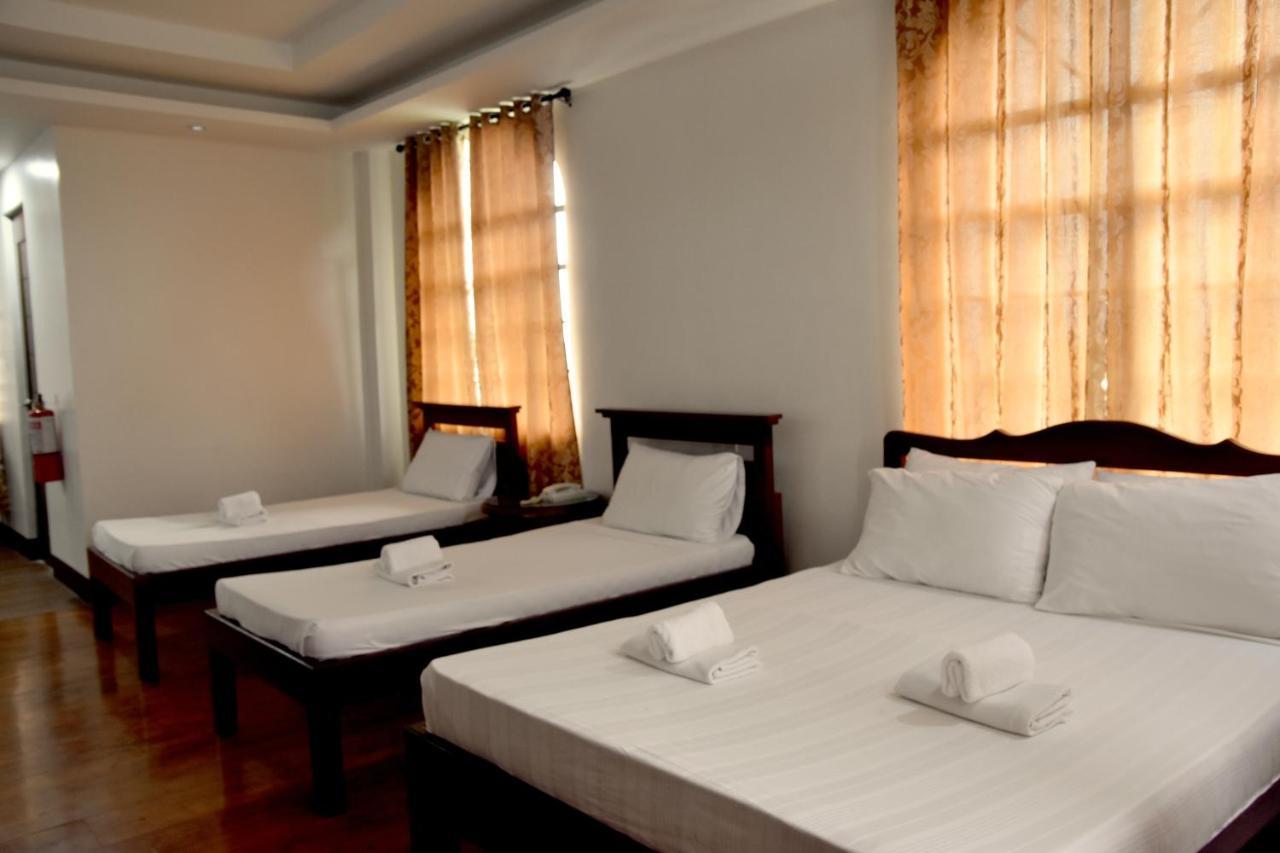 Isla De Oro Hotel Mamburao Εξωτερικό φωτογραφία