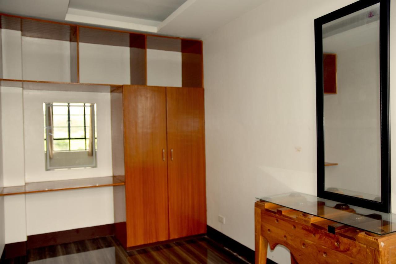 Isla De Oro Hotel Mamburao Εξωτερικό φωτογραφία