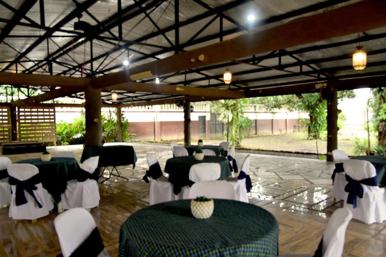 Isla De Oro Hotel Mamburao Εξωτερικό φωτογραφία