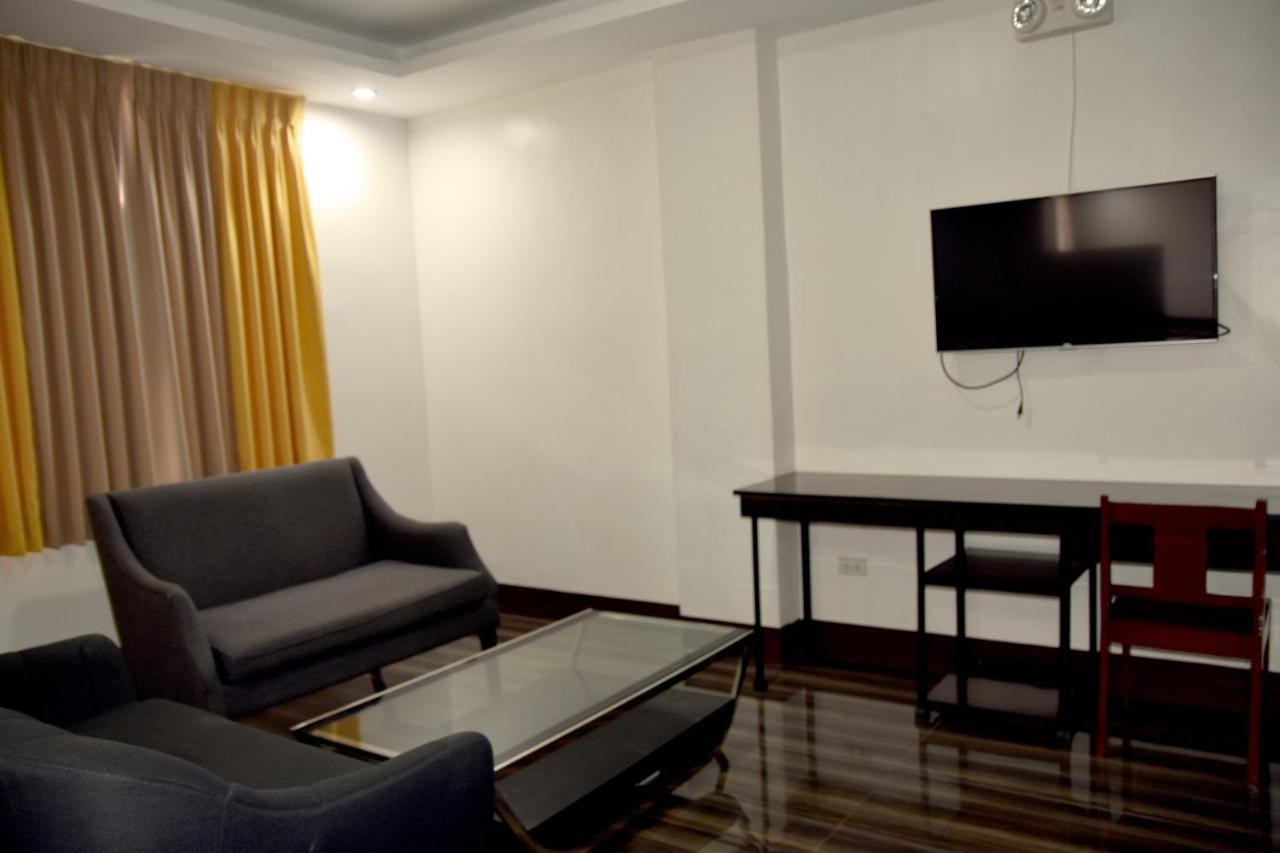 Isla De Oro Hotel Mamburao Εξωτερικό φωτογραφία
